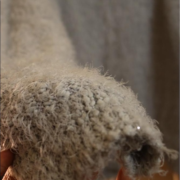 Cute feathered long sleeve sweater - Picture 3 of 3